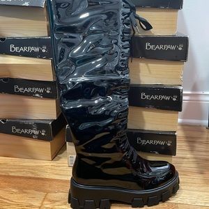 Full Calf Patent Leather Lace-up Boots.